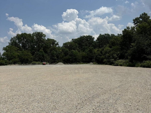 Listing Image #2 - Others for lease at 729 E Water Street, Hartford City IN 47348