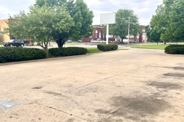 Listing Image #3 - Retail for lease at 820 NE Jefferson Ave, Peoria IL 61603