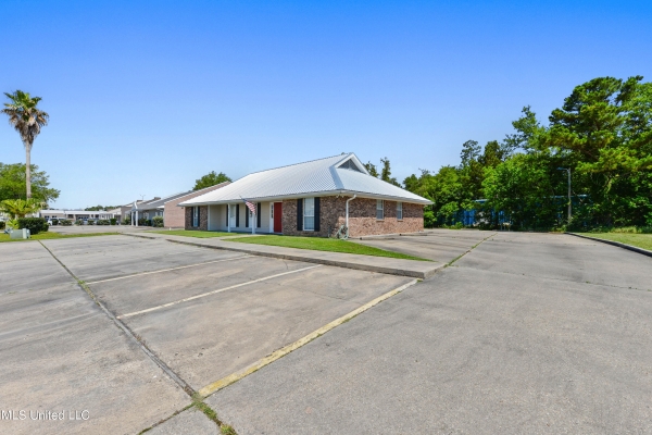 Listing Image #2 - Office for lease at 831 Us-90, Bay Saint Louis MS 39520