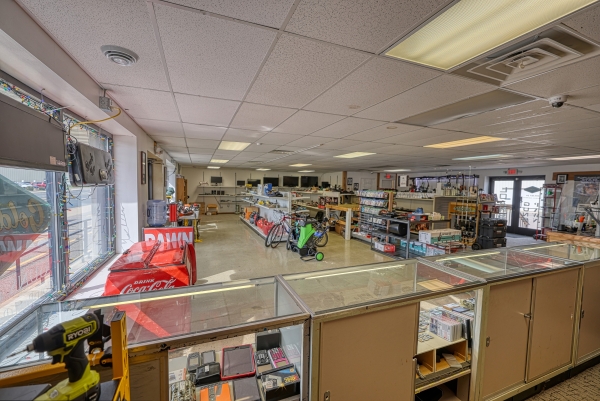 Listing Image #3 - Retail for lease at 1418 N Riverfront Dr, Mankato MN 56001