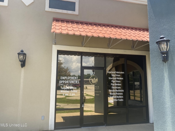Listing Image #2 - Retail for lease at 8775 Old Spanish Trail , G, Ocean Springs MS 39564