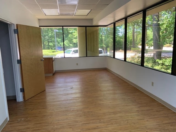 Listing Image #4 - Office for lease at 200 Greenleaves Blvd, Mandeville LA 70448