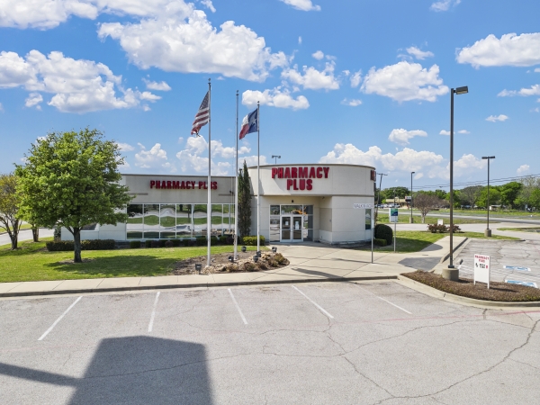 Listing Image #3 - Retail for lease at 1207 N Loop 340, Lacy Lakeview TX 76705