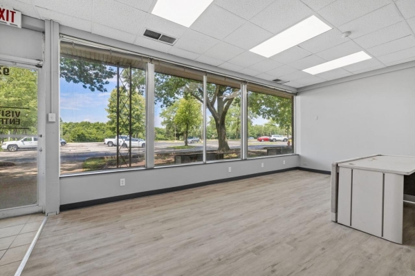 Listing Image #3 - Others for lease at 924 N State Street, Lockport IL 60441
