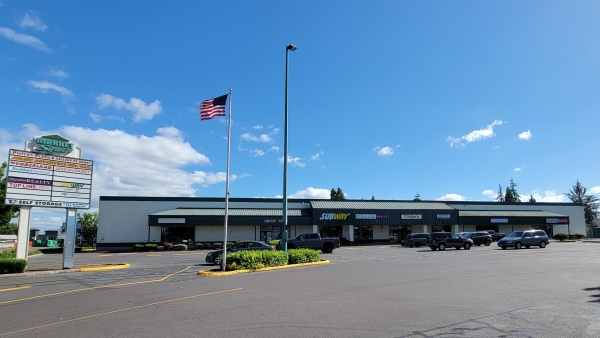 Listing Image #1 - Retail for lease at 1551 Hawthorne Ave NE, Salem OR 97301