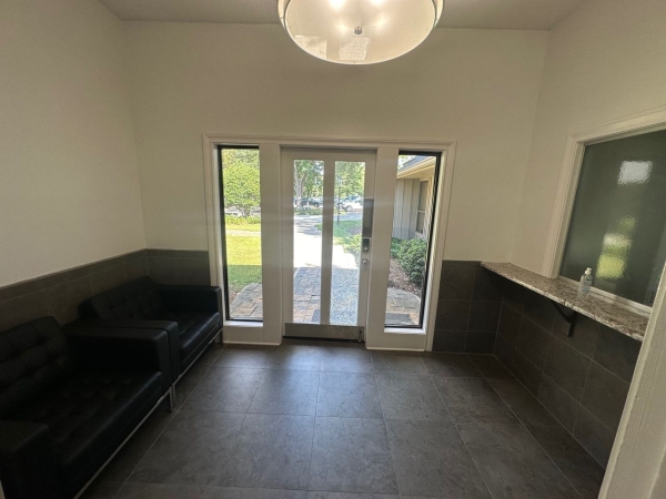 Listing Image #2 - Office for lease at 105 Beau Chene Blvd., Mandeville LA 70471