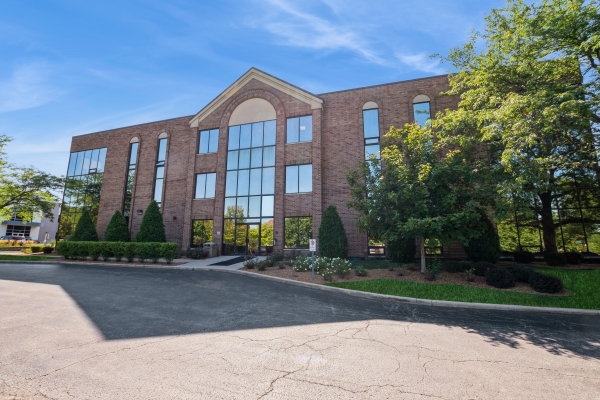 Listing Image #1 - Office for lease at 11800 S 75th Ave Unit 2S, Palos Heights IL 60463