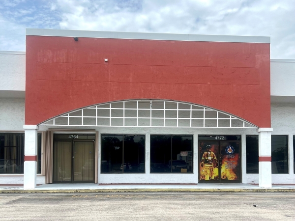 Listing Image #1 - Multi-Use for lease at 4768-4772 NW 167th Street, Miami Gardens FL 33014