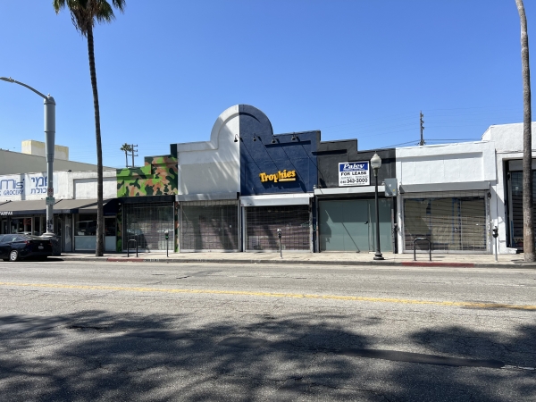 Listing Image #1 - Retail for lease at 517 1/2 N. Fairfax Avenue, Los Angeles CA 90036