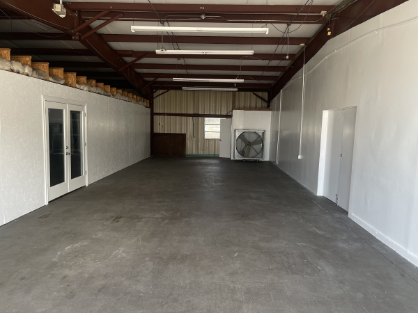 Listing Image #3 - Others for lease at 13807 w Hillsborough Ave, Tampa FL 33635