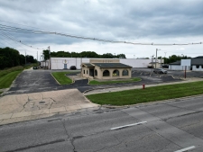 Retail property for lease in Decatur, IL