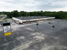 Retail property for lease in Decatur, IL