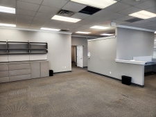 Retail property for lease in Decatur, IL