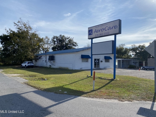 Listing Image #1 - Retail for lease at 1120 Broad Avenue, Gulfport MS 39501