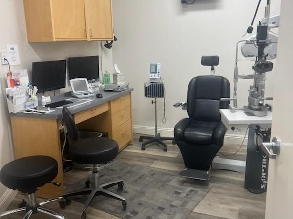 Listing Image #3 - Office for lease at 41238 Margarita Road, Suite 105, Temecula CA 92590