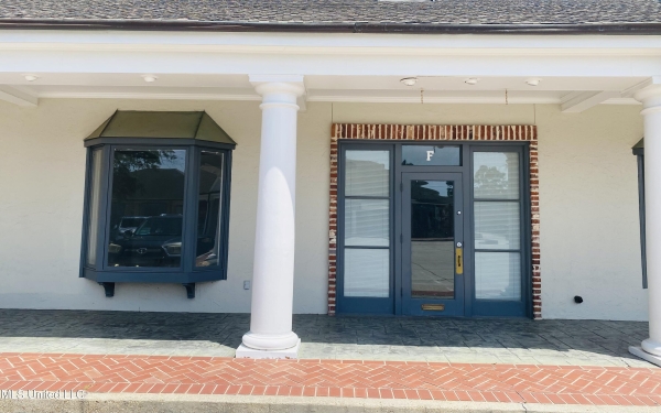 Listing Image #2 - Retail for lease at 452 Courthouse Road, Gulfport MS 39507