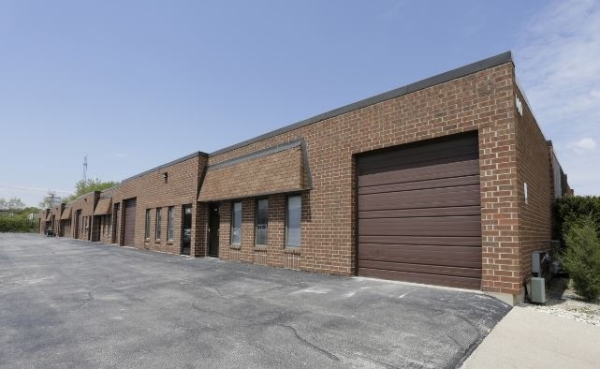 Listing Image #1 - Industrial for lease at 842 N. Ridge Ave, Lombard IL 60148