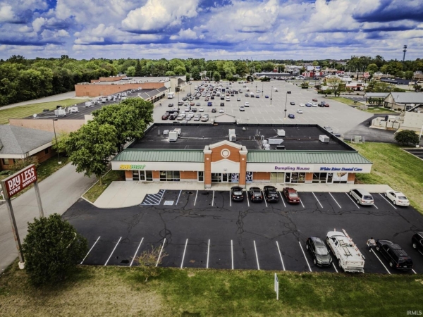 Listing Image #1 - Others for lease at 2902 W White River Boulevard, Muncie IN 47304