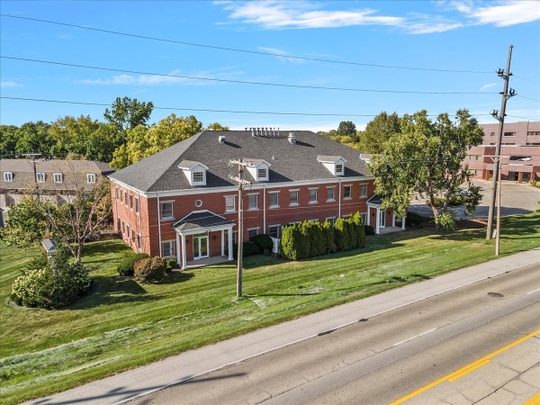 Listing Image #1 - Office for lease at 2475 W Monroe St, Springfield IL 62704