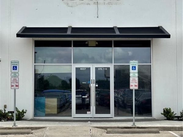 Listing Image #3 - Retail for lease at 4037 W Expressway 83 #115, McAllen TX 78503