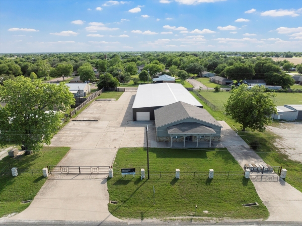 Listing Image #2 - Industrial for lease at 6175 N State Hwy 6, Woodway TX 76712
