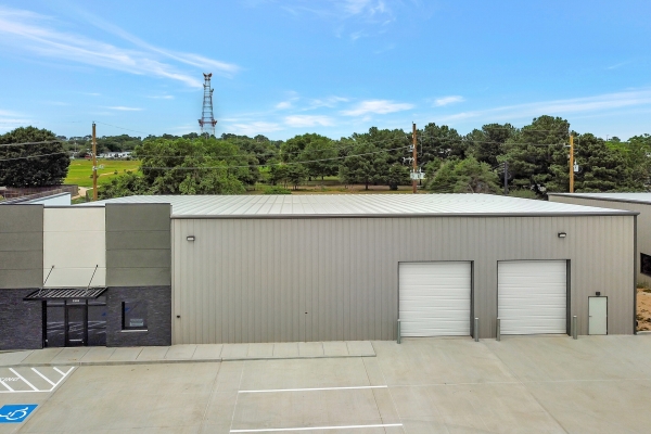Listing Image #1 - Industrial for lease at 2310 Katy Hockley Cut Off, Katy TX 77493