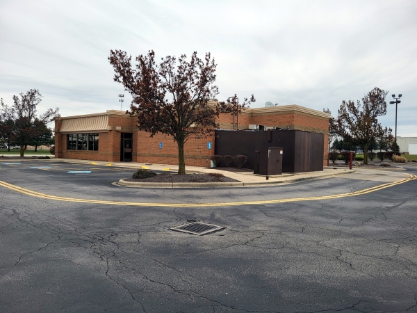 Listing Image #3 - Retail for lease at 50 Roberts Rd, Wilmington OH 45177