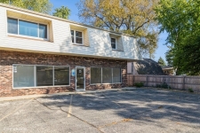 Retail property for lease in Lake In The Hills, IL