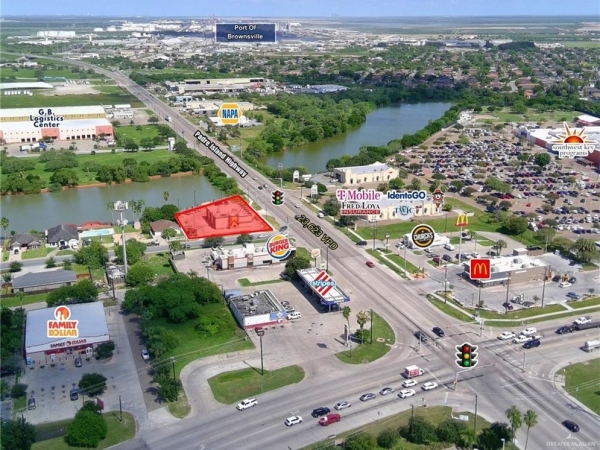 Listing Image #3 - Retail for lease at 7501 Padre Island Highway #3, Brownsville TX 78521