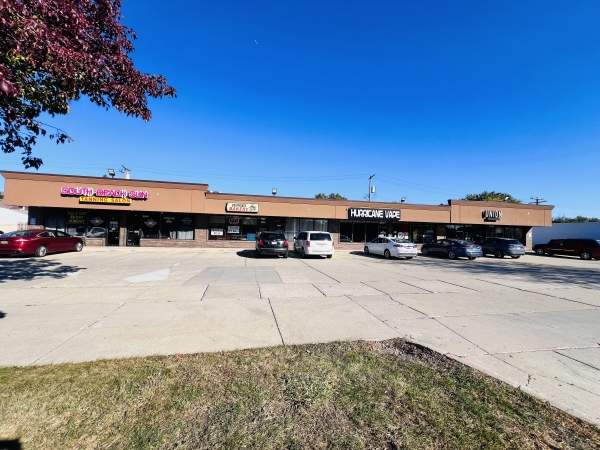 Listing Image #1 - Retail for lease at 13256 Northline Road, Southgate MI 48195