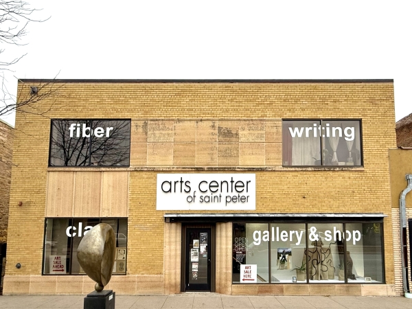 Listing Image #1 - Office for lease at 315 S Minnesota Ave, Saint Peter MN 56082