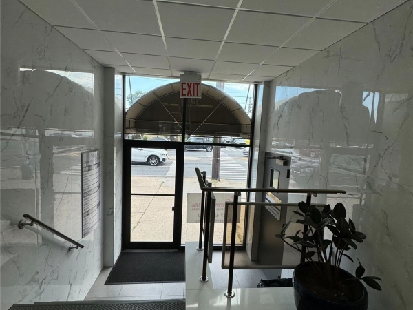 Listing Image #1 - Office for lease at 1040 Hempstead , 12, Hempstead NY 11010