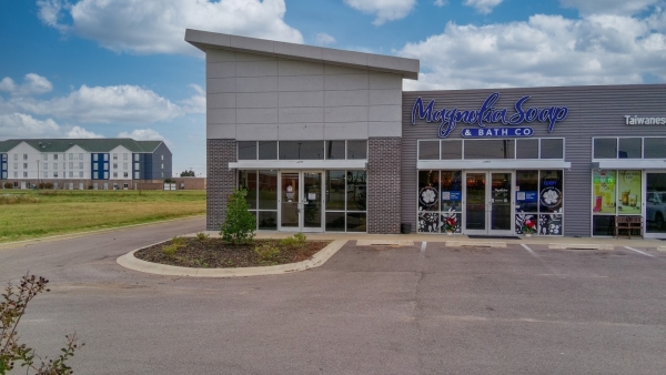 Listing Image #1 - Retail for lease at 2411 Race Street Suite A, Jonesboro AR 72401
