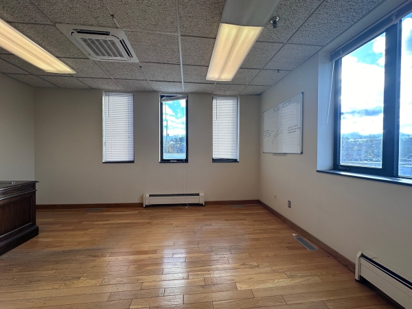Listing Image #2 - Office for lease at 123 W Front Street #202, Traverse City MI 49684