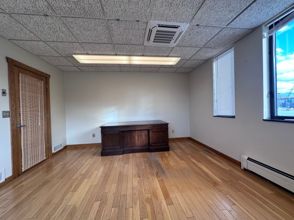 Listing Image #3 - Office for lease at 123 W Front Street #202, Traverse City MI 49684