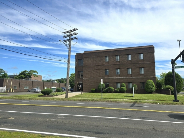 Listing Image #1 - Others for lease at 3018 Dixwell Ave, Hamden CT 06518
