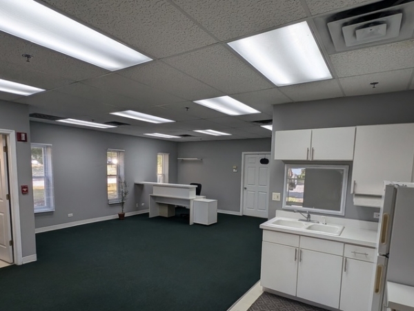 Listing Image #1 - Office for lease at 851 N Raddant Rd, Batavia IL 60510