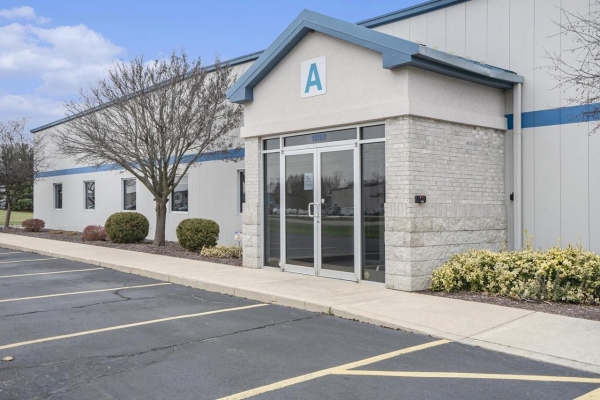 Listing Image #3 - Others for lease at 1753 N Eisenhower Drive, Goshen IN 46526