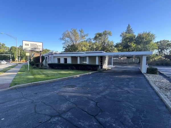 Listing Image #1 - Office for lease at 19 River Oaks Drive, Calumet City IL 60409