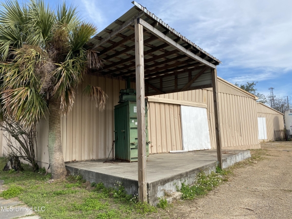 Listing Image #3 - Industrial for lease at 1414 31st Avenue, Gulfport MS 39501