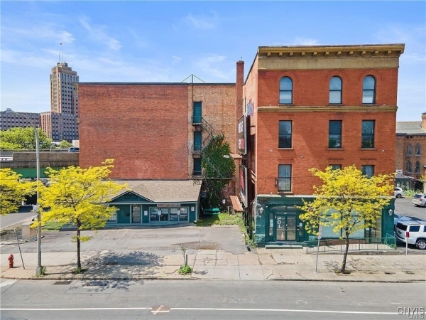 Listing Image #2 - Others for lease at 323 James Street, Syracuse NY 13203