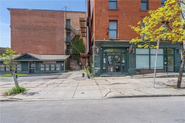 Listing Image #3 - Others for lease at 323 James Street, Syracuse NY 13203