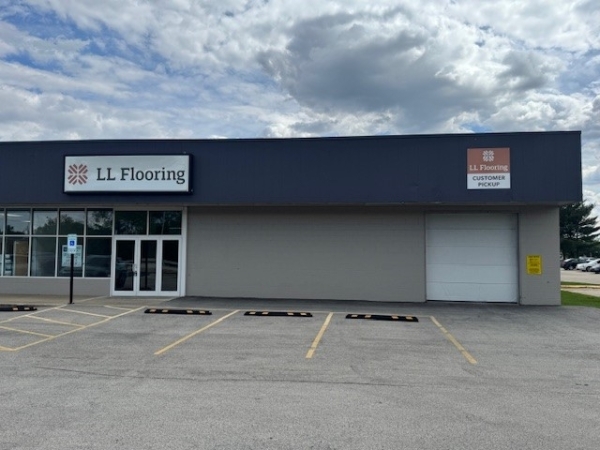 Listing Image #1 - Industrial for lease at 301 W Marketview Dr, Champaign IL 61822