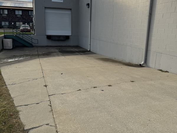 Listing Image #2 - Industrial for lease at 301 W Marketview Dr, Champaign IL 61822