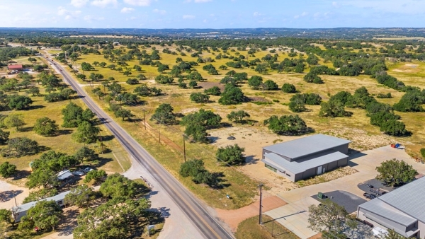 Listing Image #3 - Others for lease at 431 Ranch Rd 32, Blanco TX 78606