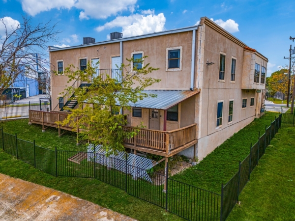 Listing Image #3 - Office for lease at 2810 Woodcliffe St, San Antonio TX 78230