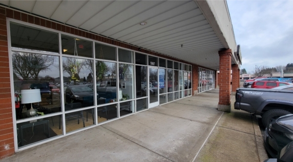 Listing Image #1 - Retail for lease at 5067 River Rd N, Keizer OR 97303