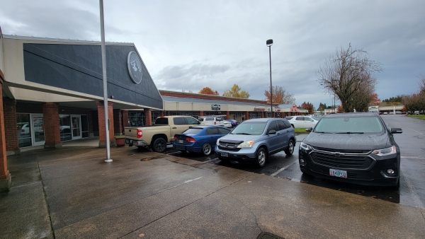 Listing Image #3 - Retail for lease at 5067 River Rd N, Keizer OR 97303