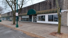 Listing Image #2 - Retail for lease at 335 5th Avenue South, Clinton IA 52732