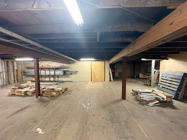 Listing Image #3 - Industrial for lease at 307 S Locust St, Champaign IL 61820
